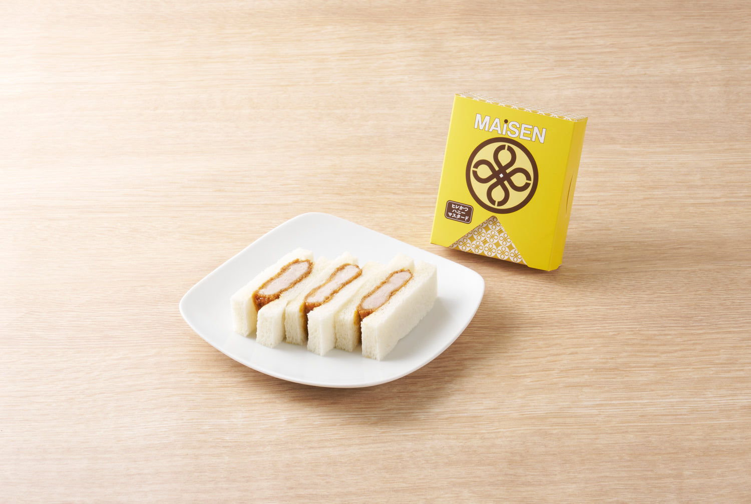 ヒレかつサンド／ハニーマスタードソース（3切）